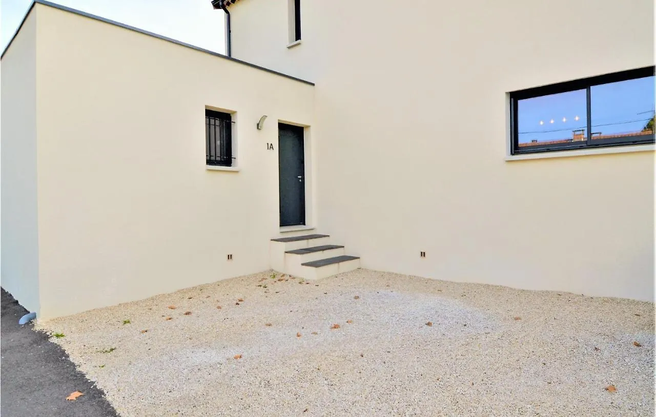 3 Bedroom Amazing Home In Montfavet Avignon