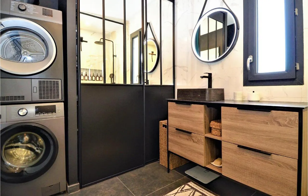 3 Bedroom Amazing Home In Montfavet Avignon